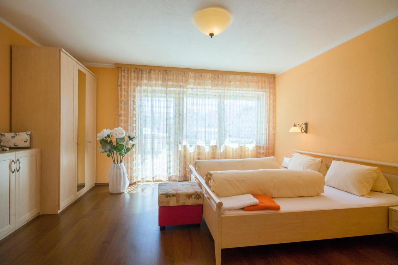 Village Apartments อาเคนเคียร์ค ภายนอก รูปภาพ