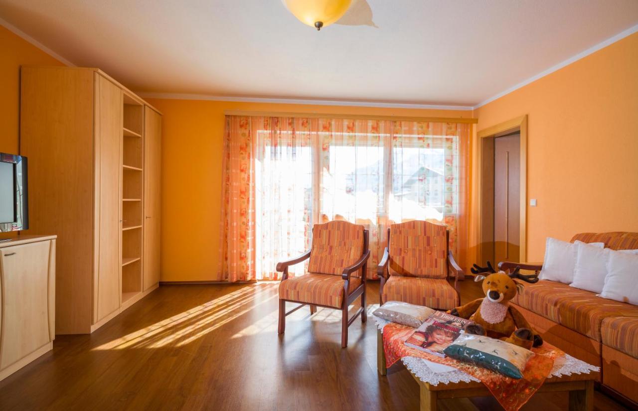 Village Apartments อาเคนเคียร์ค ภายนอก รูปภาพ