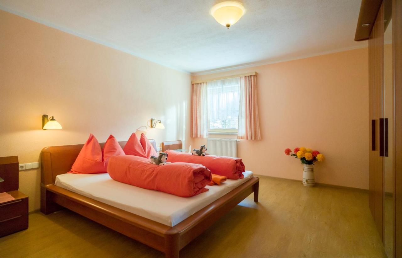 Village Apartments อาเคนเคียร์ค ภายนอก รูปภาพ