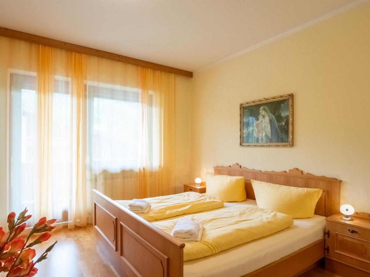 Village Apartments อาเคนเคียร์ค ภายนอก รูปภาพ